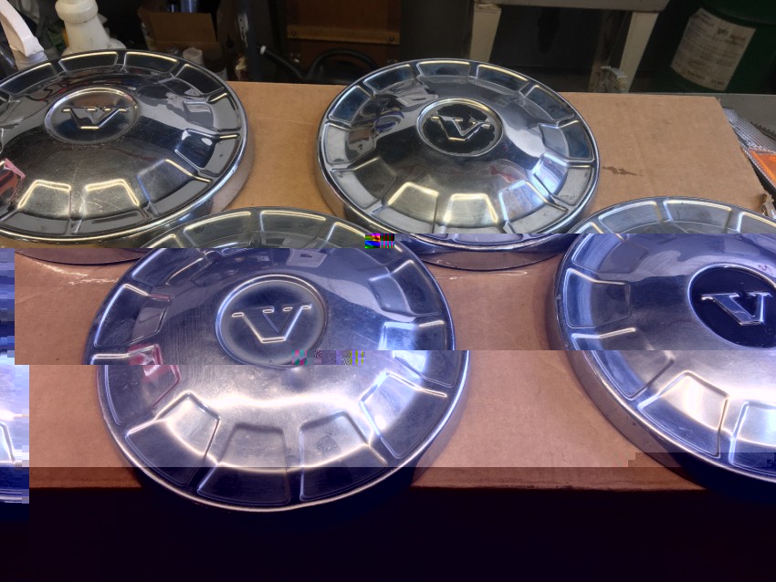 volvo wheel cover.jpg